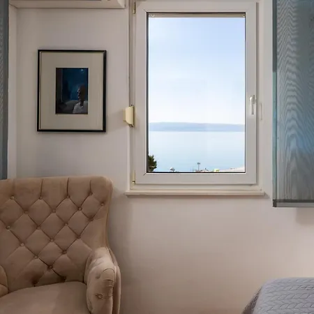Big Modern Two - Bedroom With Sea View And Balcony -