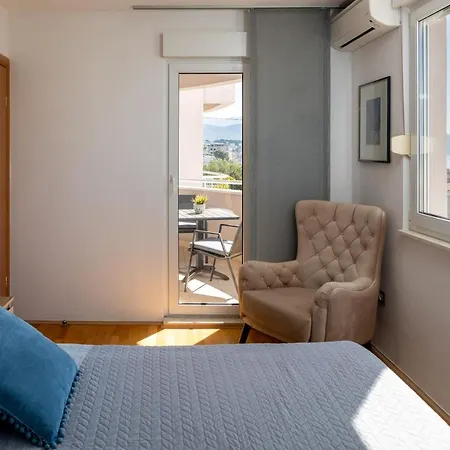 Big Modern Two - Bedroom With Sea View And Balcony - Apartment Split