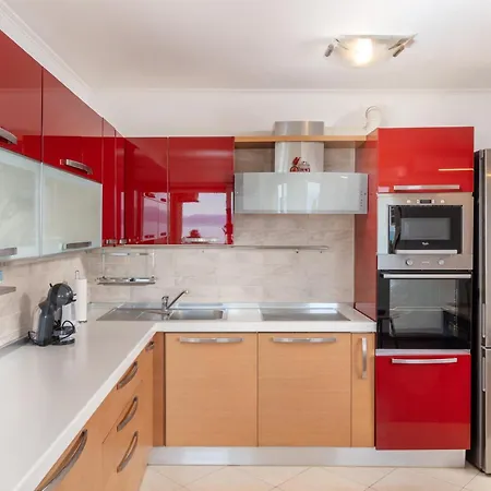 Big Modern Two - Bedroom With Sea View And Balcony - * Split